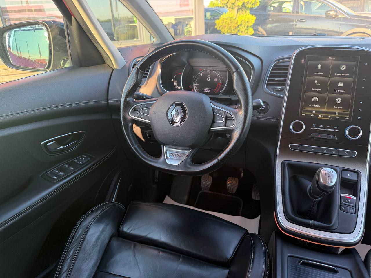 Renault Scenic INITIALE PARIS