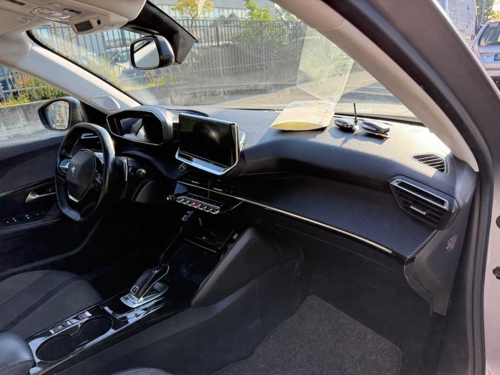 Peugeot 2008 ALLURE