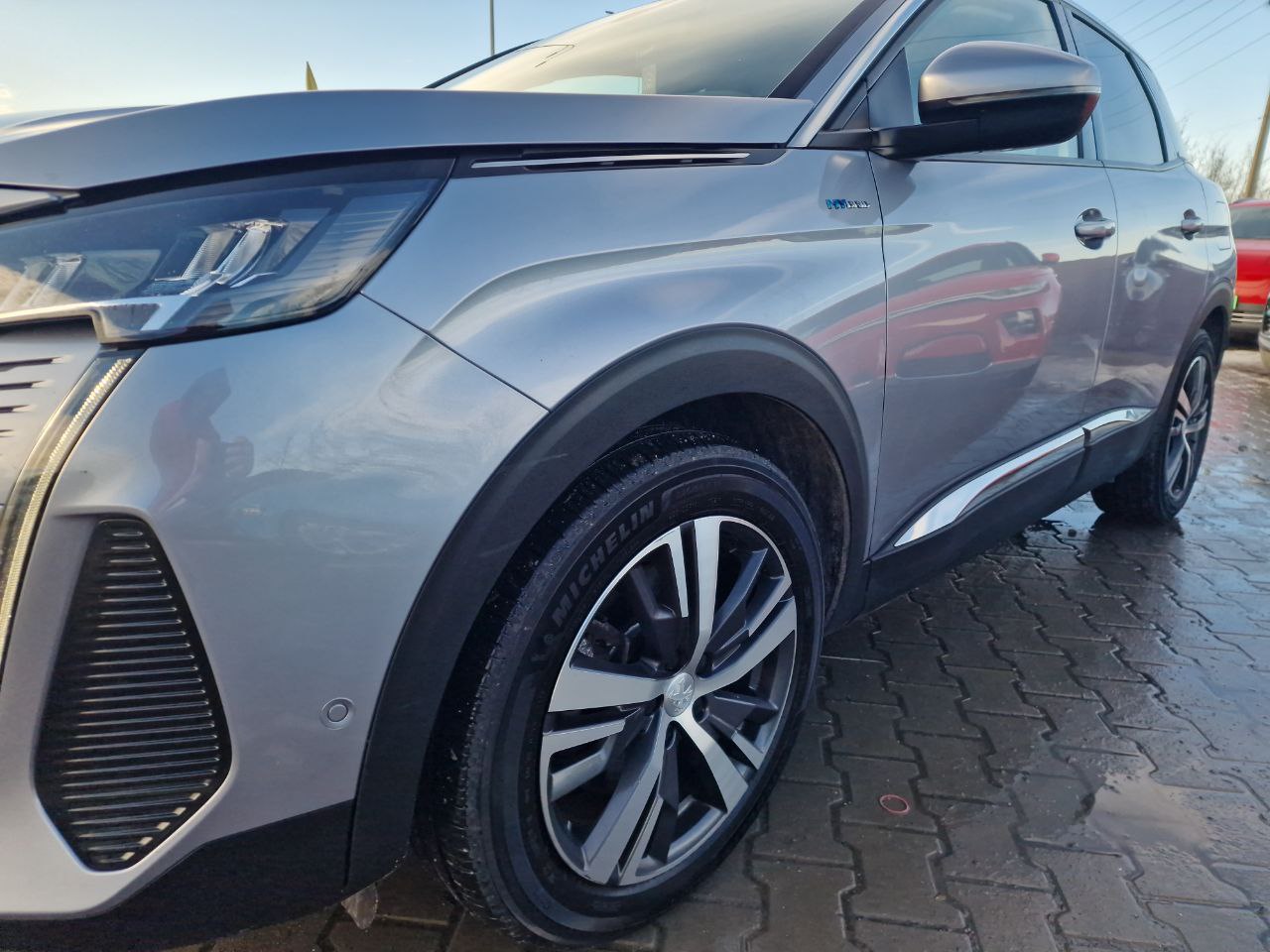 Peugeot 3008 Allure HYBRID