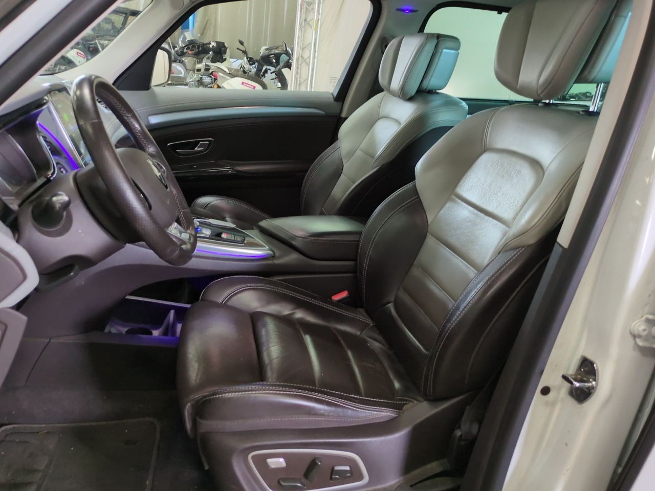 Renault Espace Initiale Paris