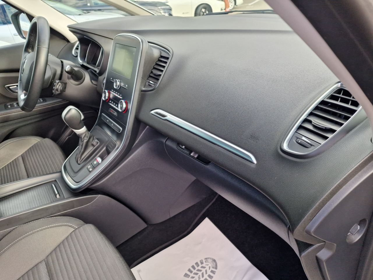 Renault Grand Scenic IV