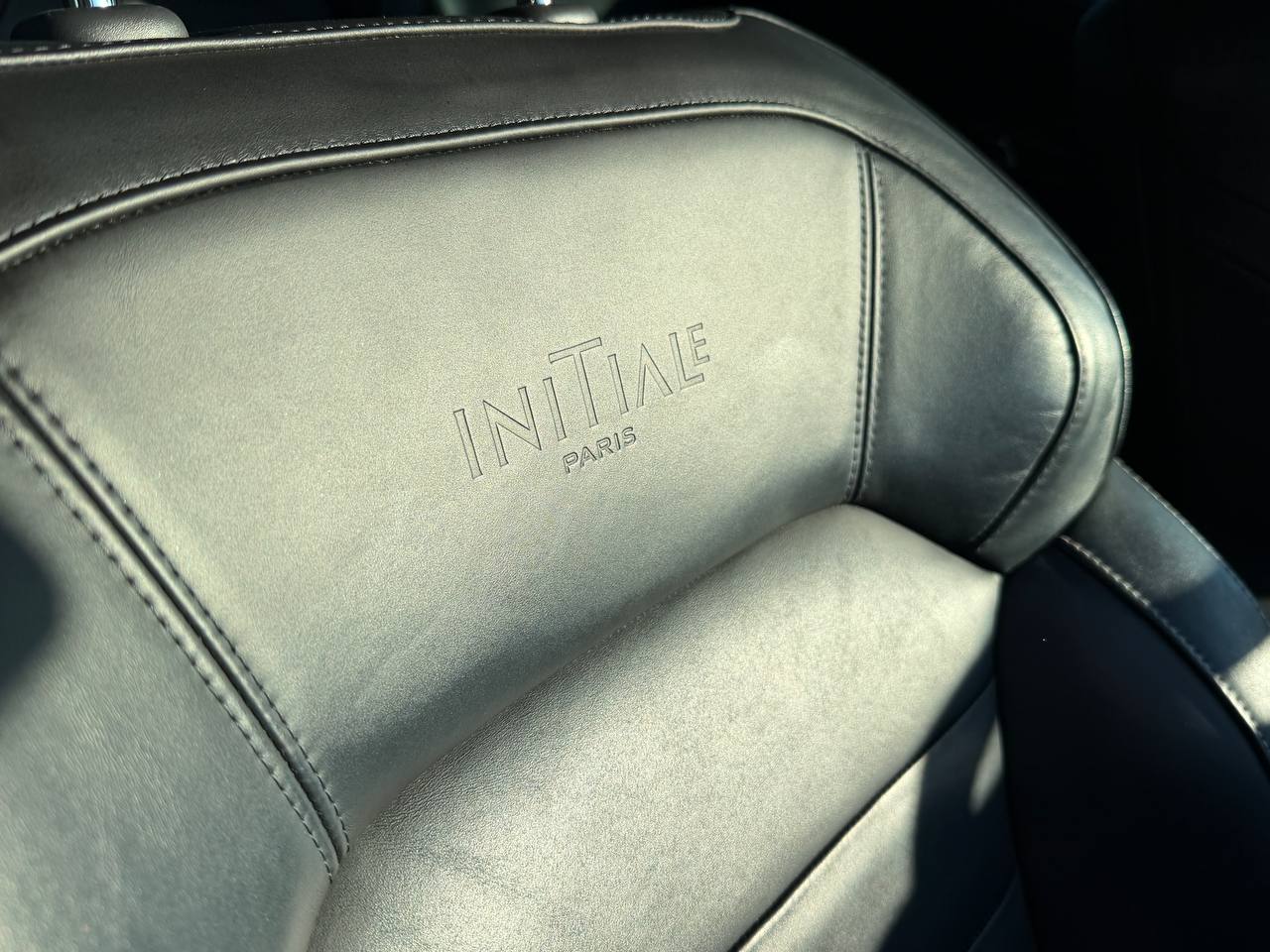 Renault Scenic INITIALE PARIS