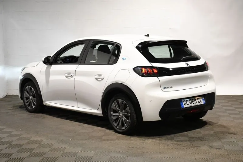 Peugeot E-208 Business