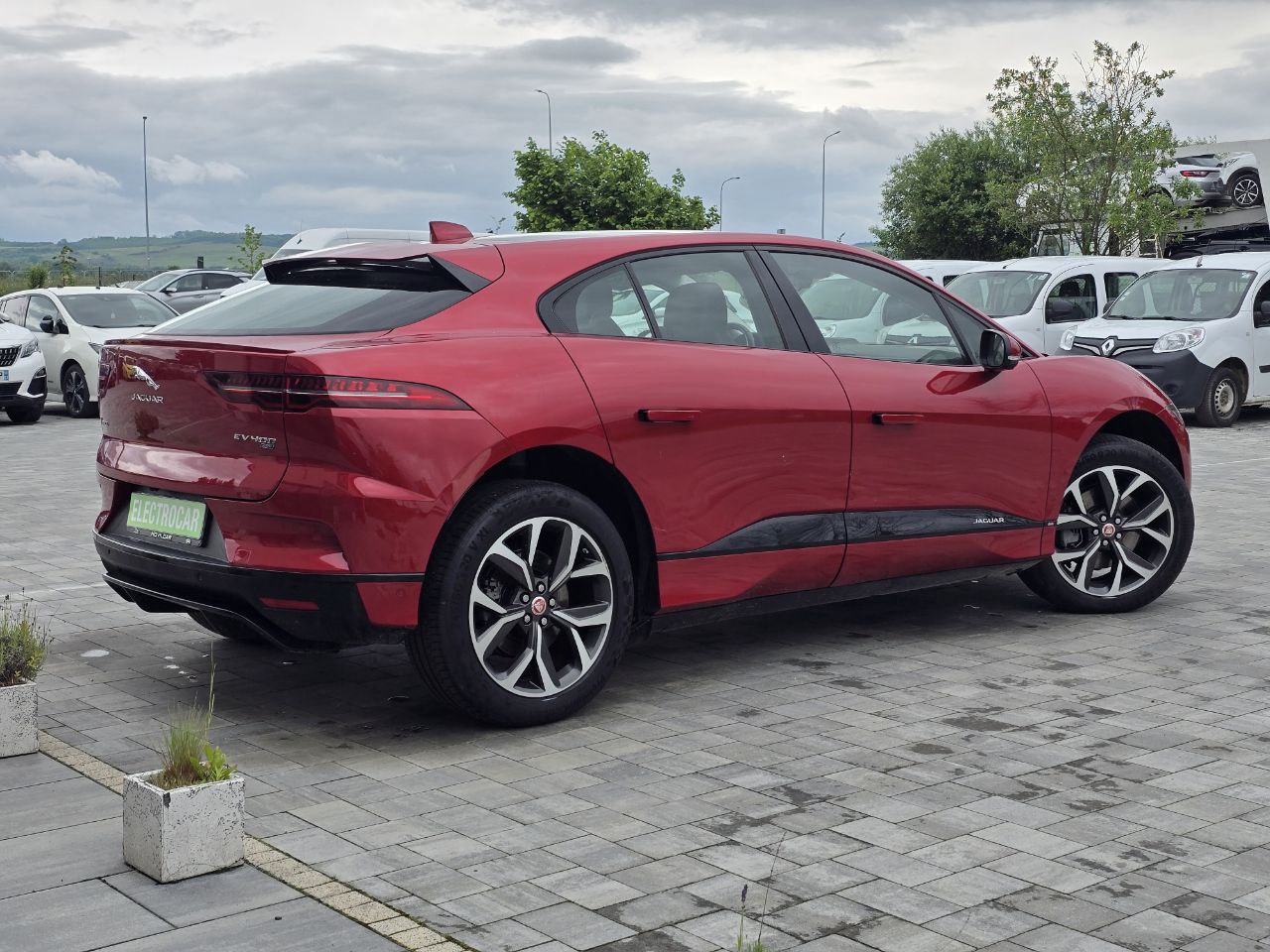 JAGUAR I-PACE