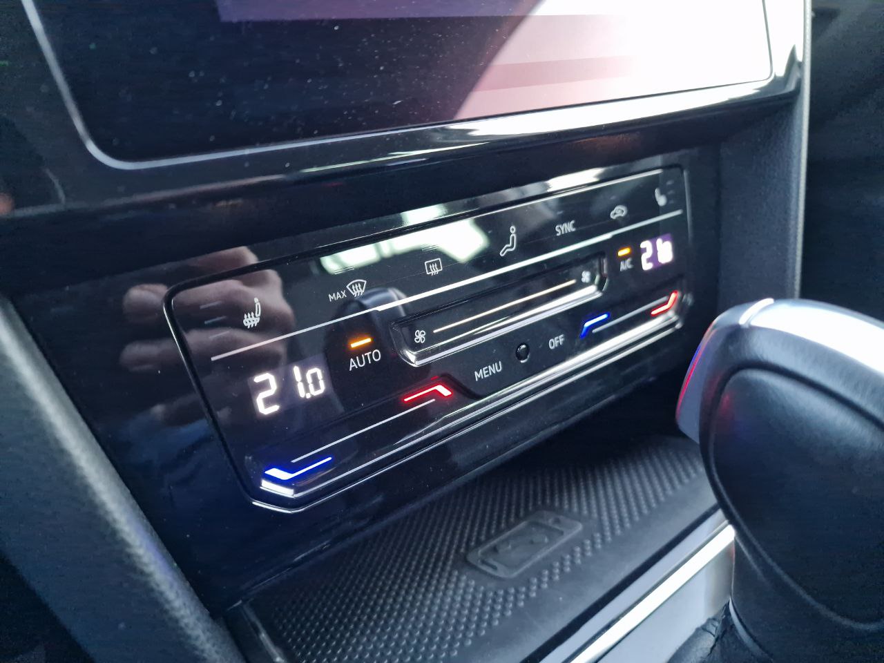 Volkswagen Passat Business+