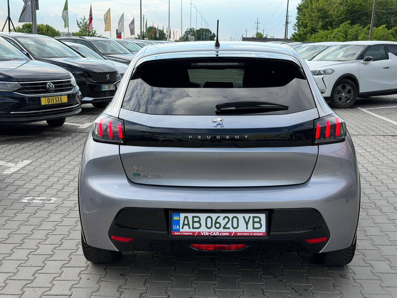 Peugeot 208