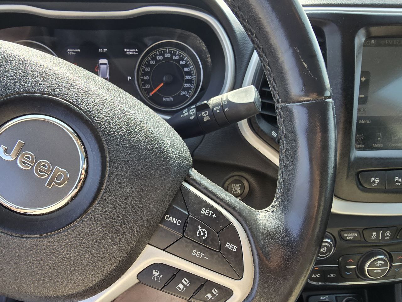 JEEP CHEROKEE