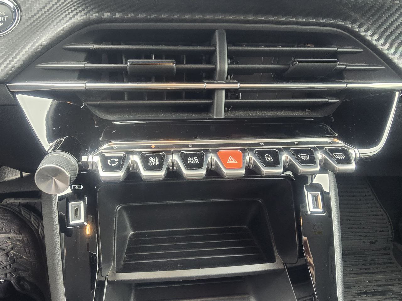 Peugeot E-208 Business