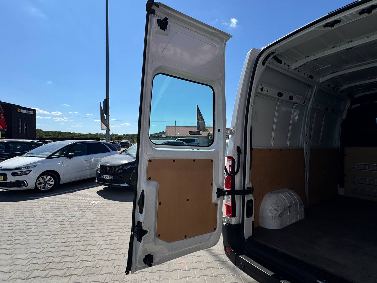 Renault Master FGN TRAC L2H2