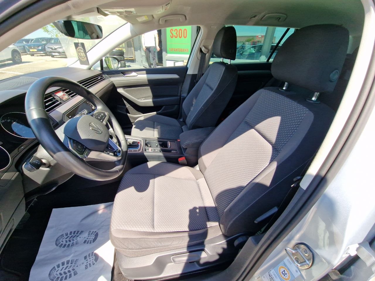 Volkswagen Passat Business+