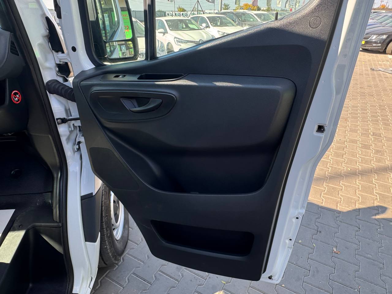Mercedes-Benz E-Sprinter FWD