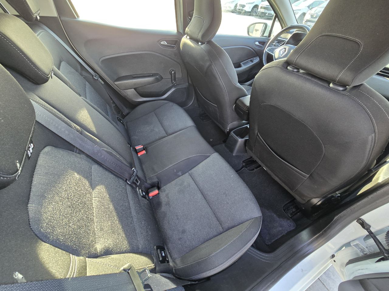 Renault Clio HYBRID Business