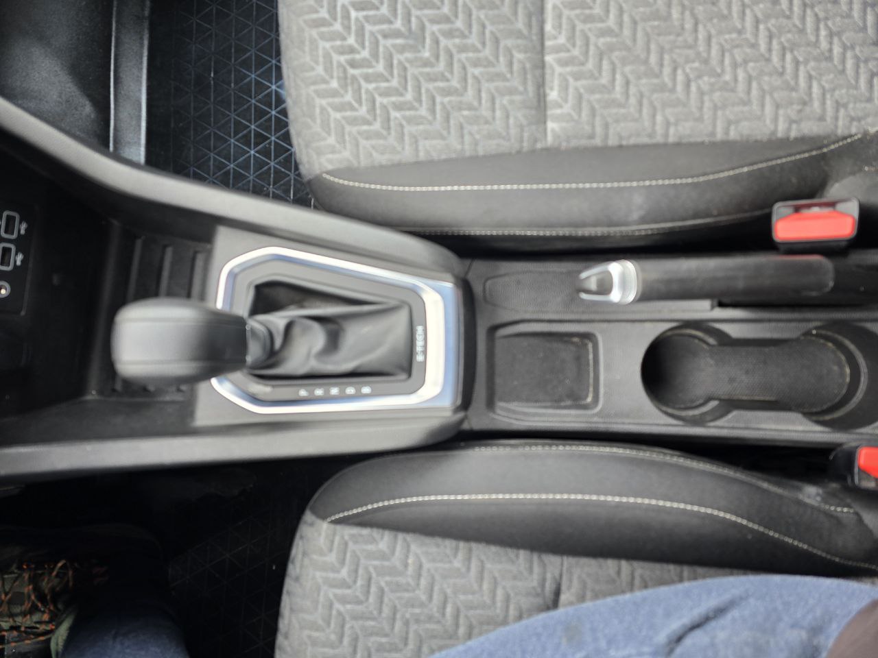 Renault Clio HYBRID Business