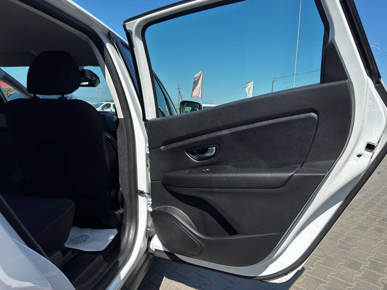 Renault GRAND Scenic Life