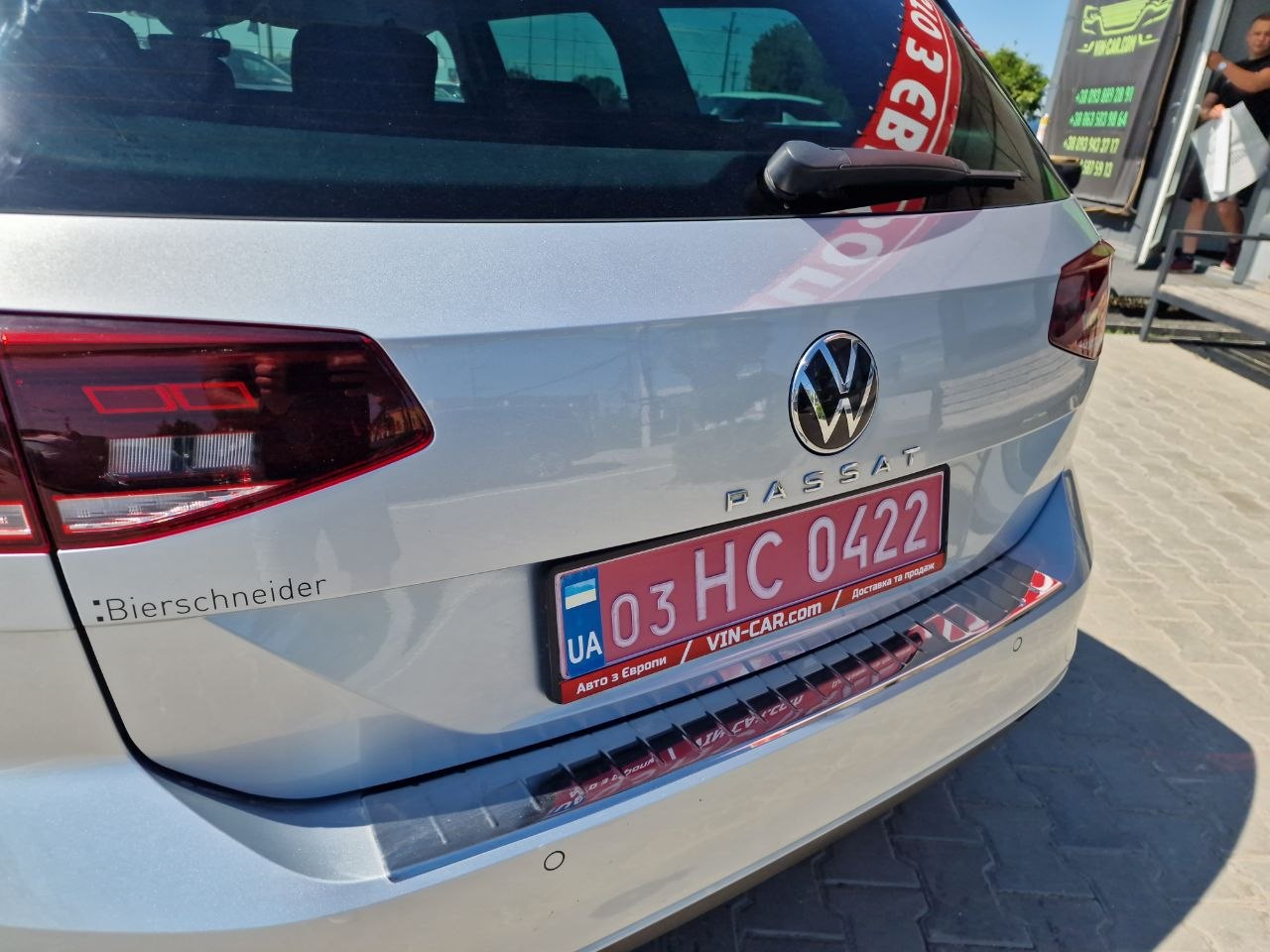 Volkswagen Passat Business+