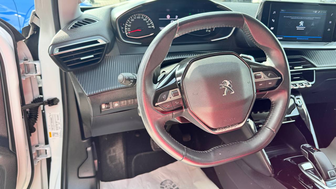 Peugeot 2008 ALLURE