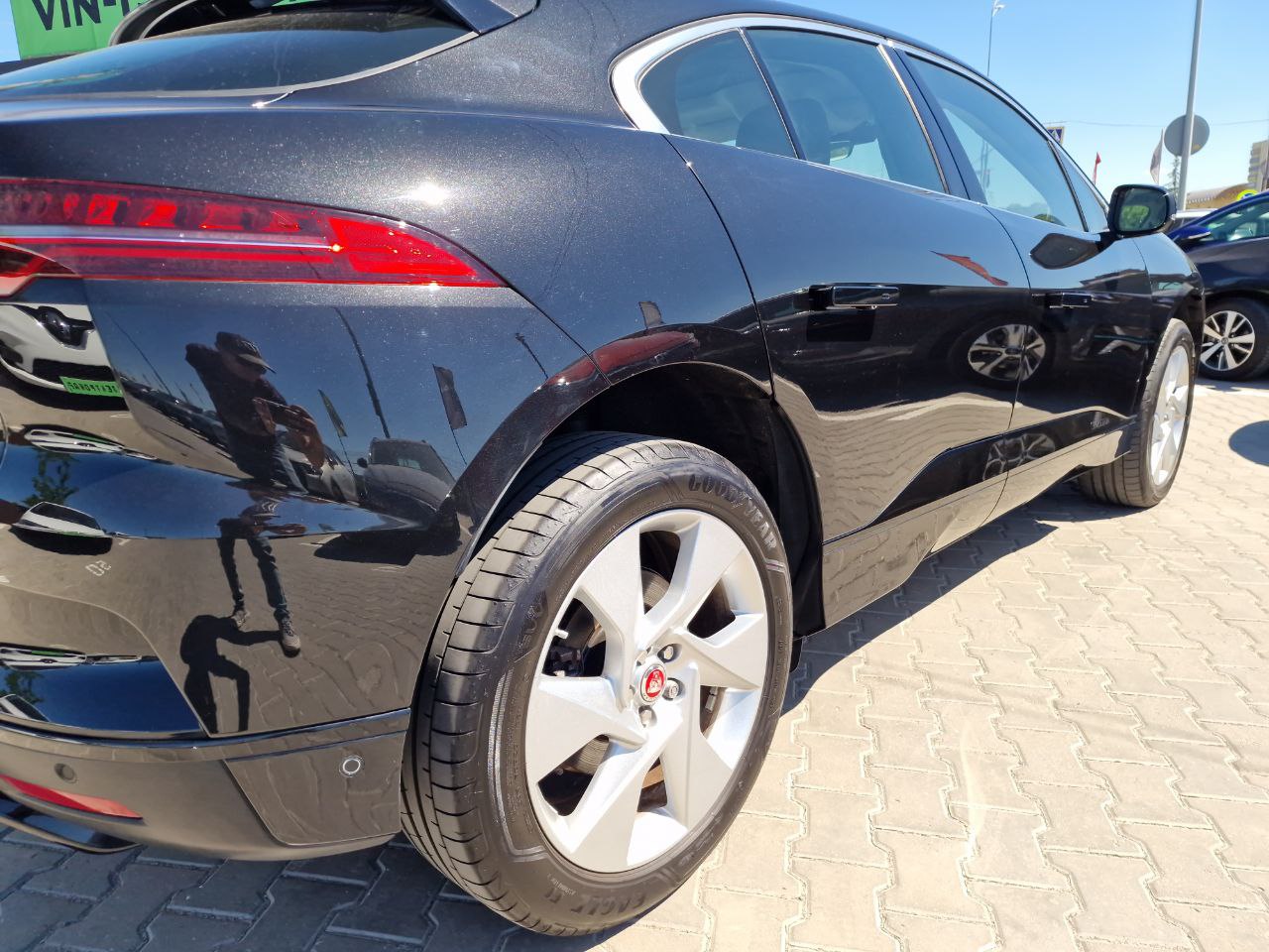 JAGUAR I-PACE