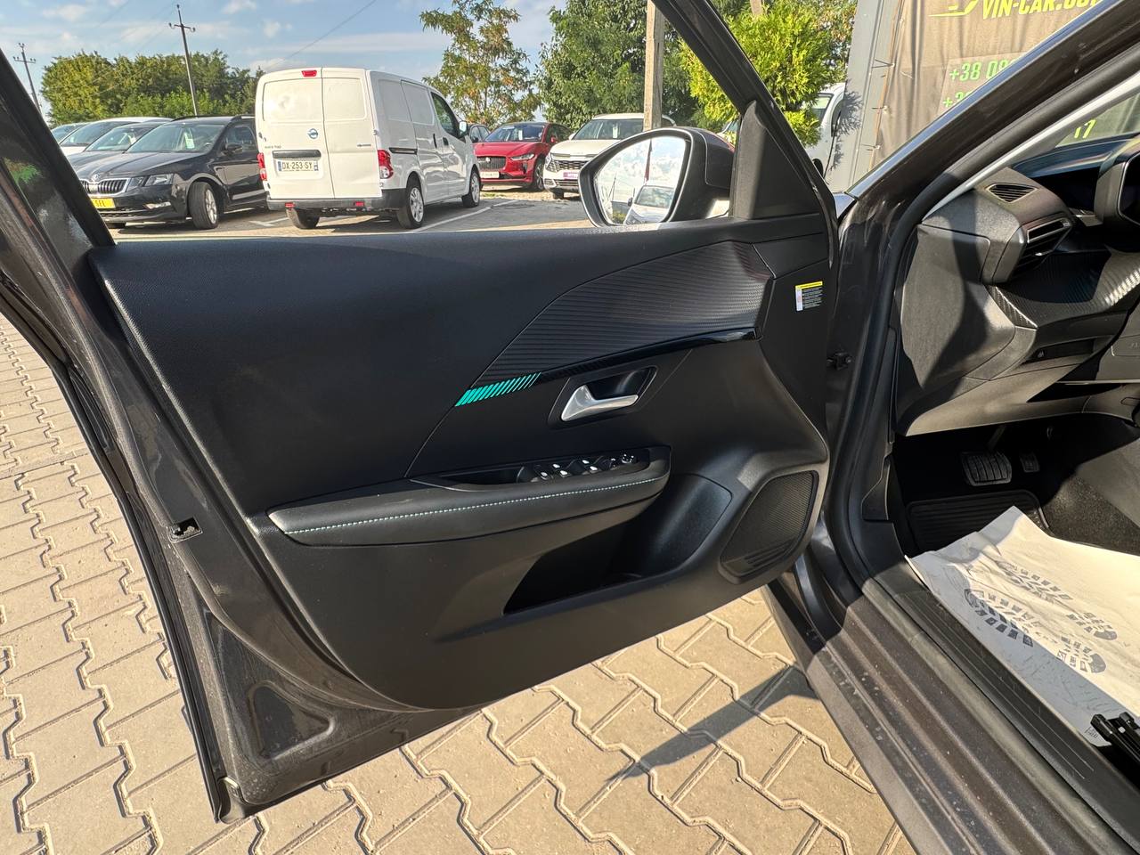 Peugeot 208 ALLURE