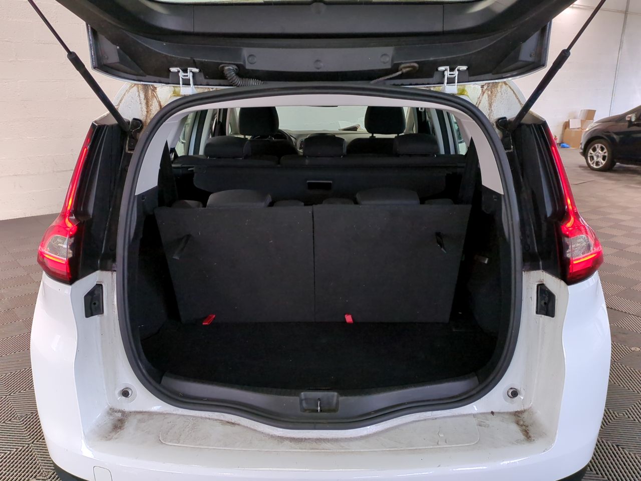Renault GRAND Scenic Life