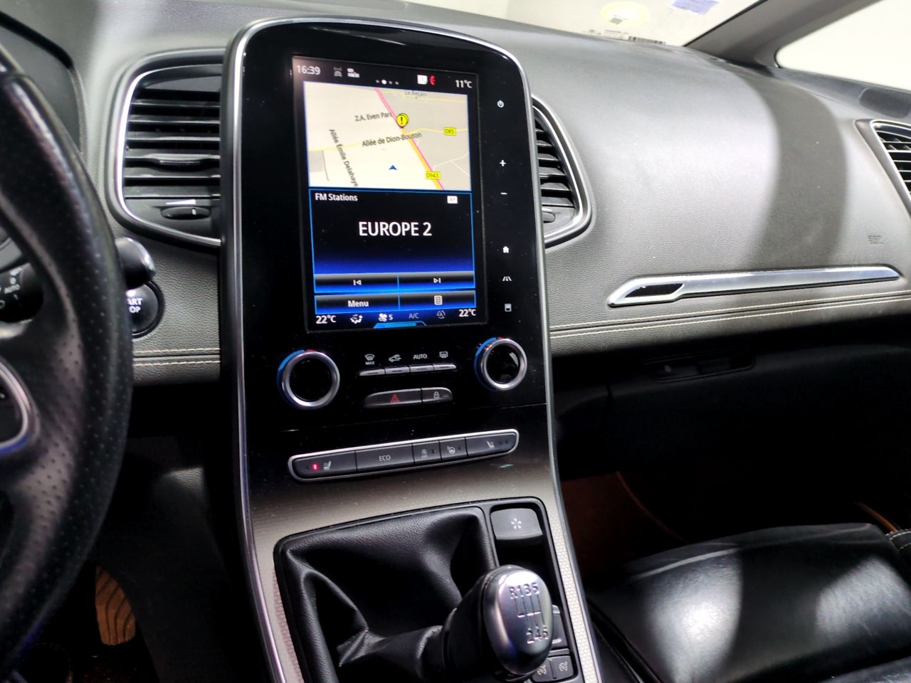 Renault Scenic INITIALE PARIS