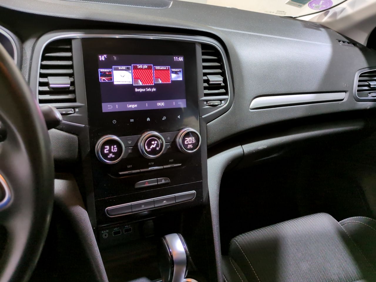 Renault Megane Business HYBRID