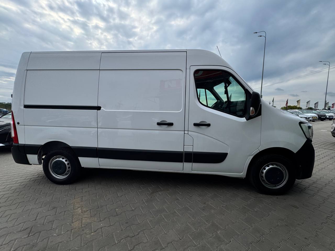Renault Master FGN TRAC L2H2
