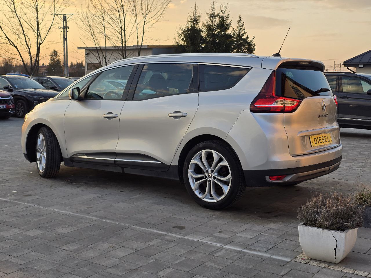 Renault Grand Scenic Business