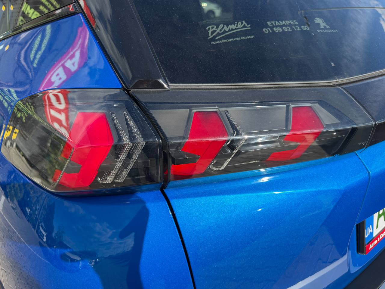 Peugeot E-2008 GT