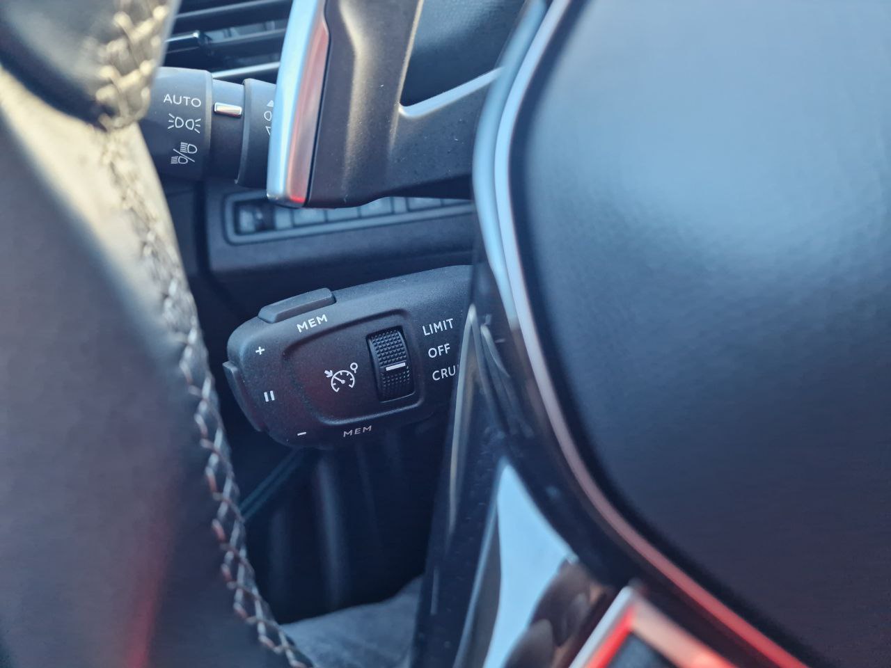 Peugeot 3008 Allure HYBRID