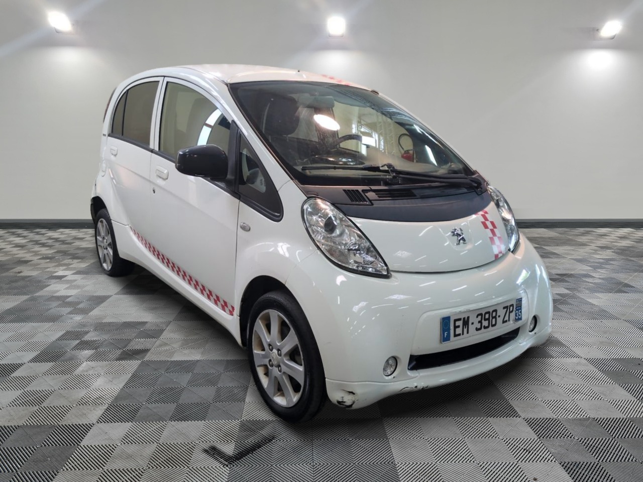 Peugeot iOn Electrique Active
