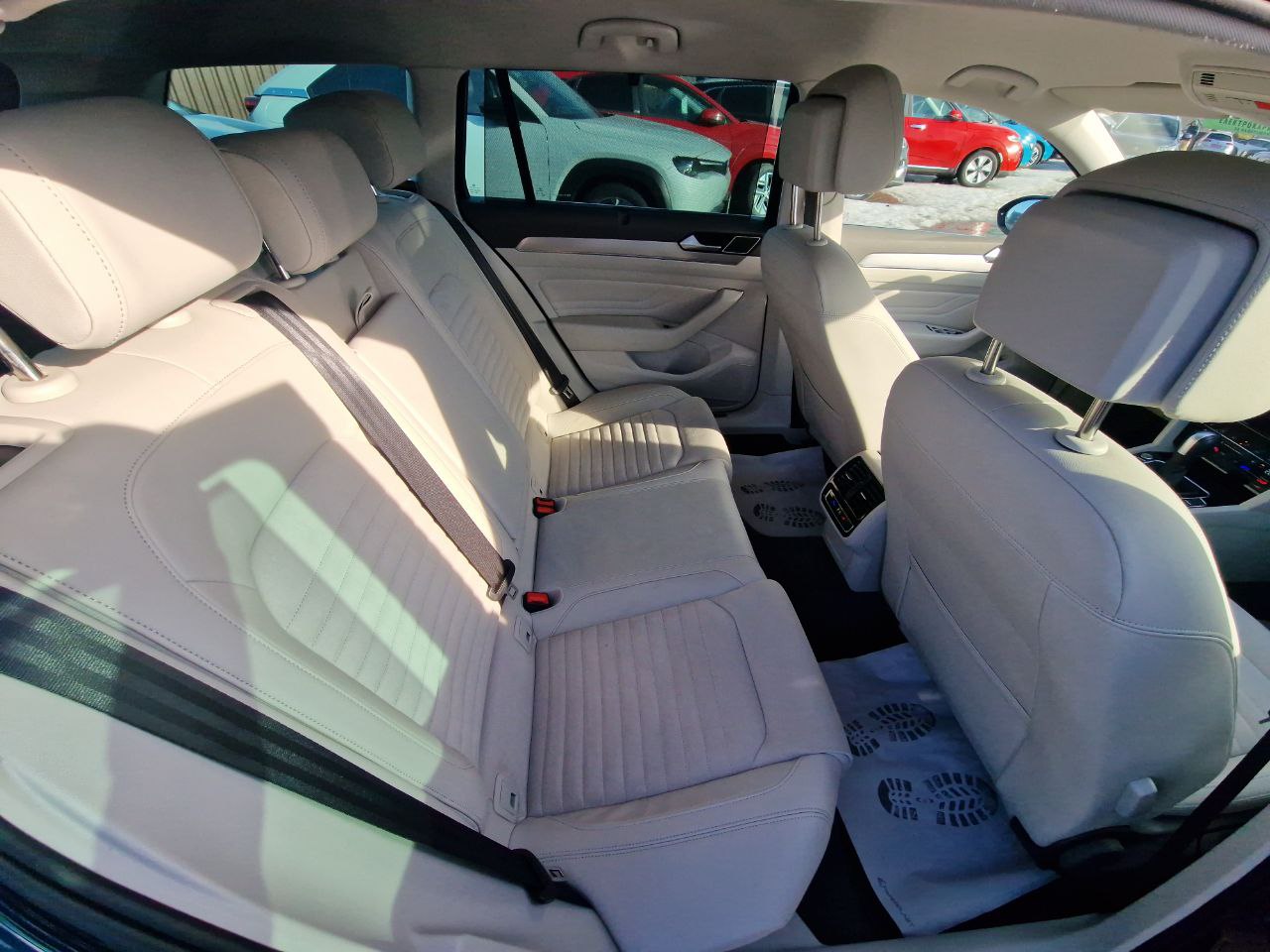 Volkswagen Passat LOUNGE