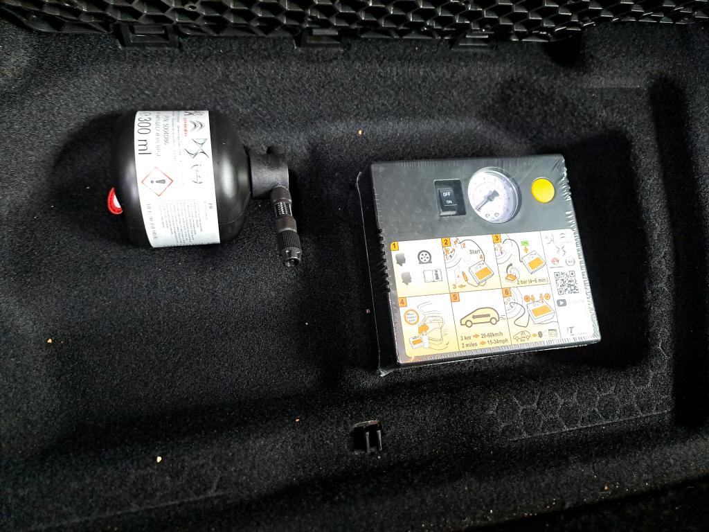 PEUGEOT 5008 Business