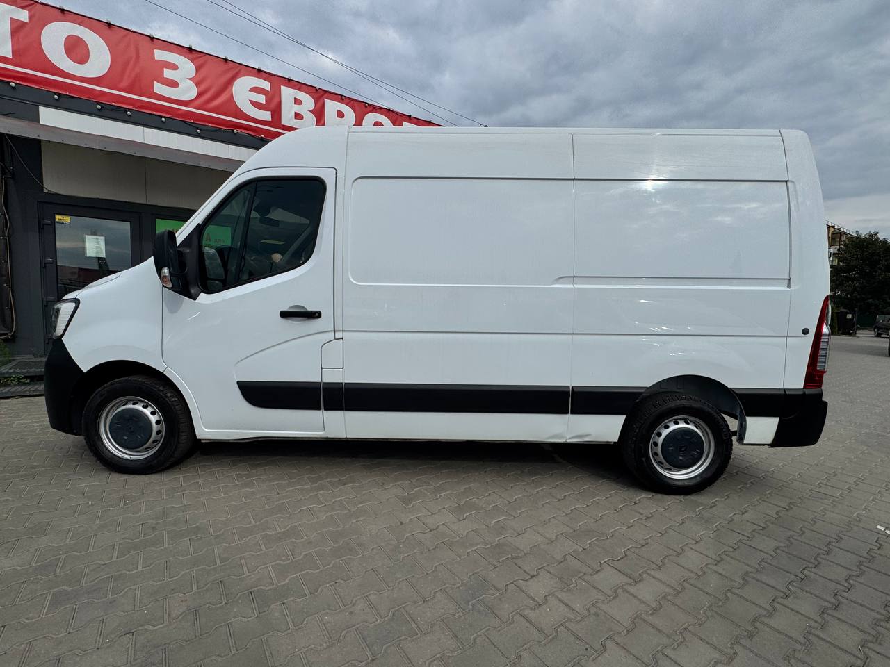 Renault Master FGN TRAC L2H2