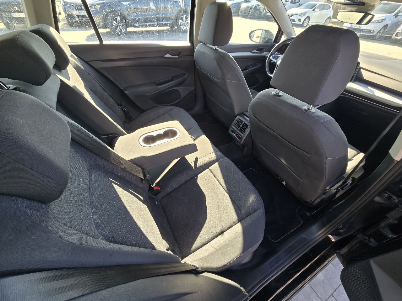 Volkswagen Golf Life Business