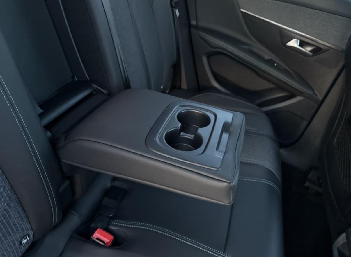 Peugeot 3008 Allure HYBRID