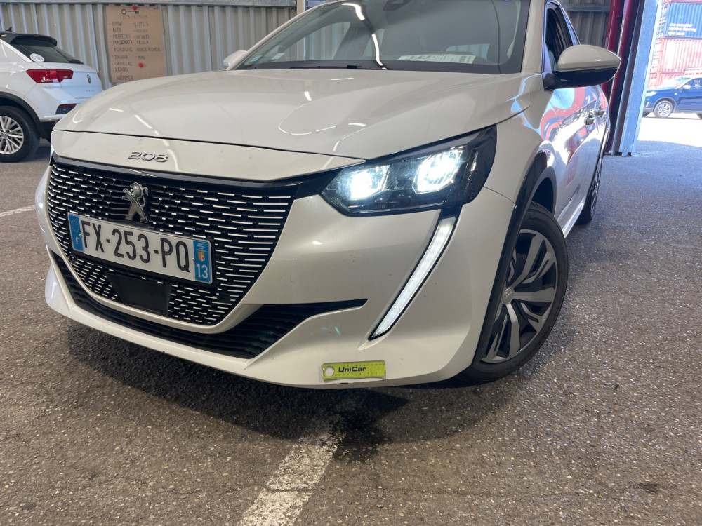 Peugeot E-208 Business