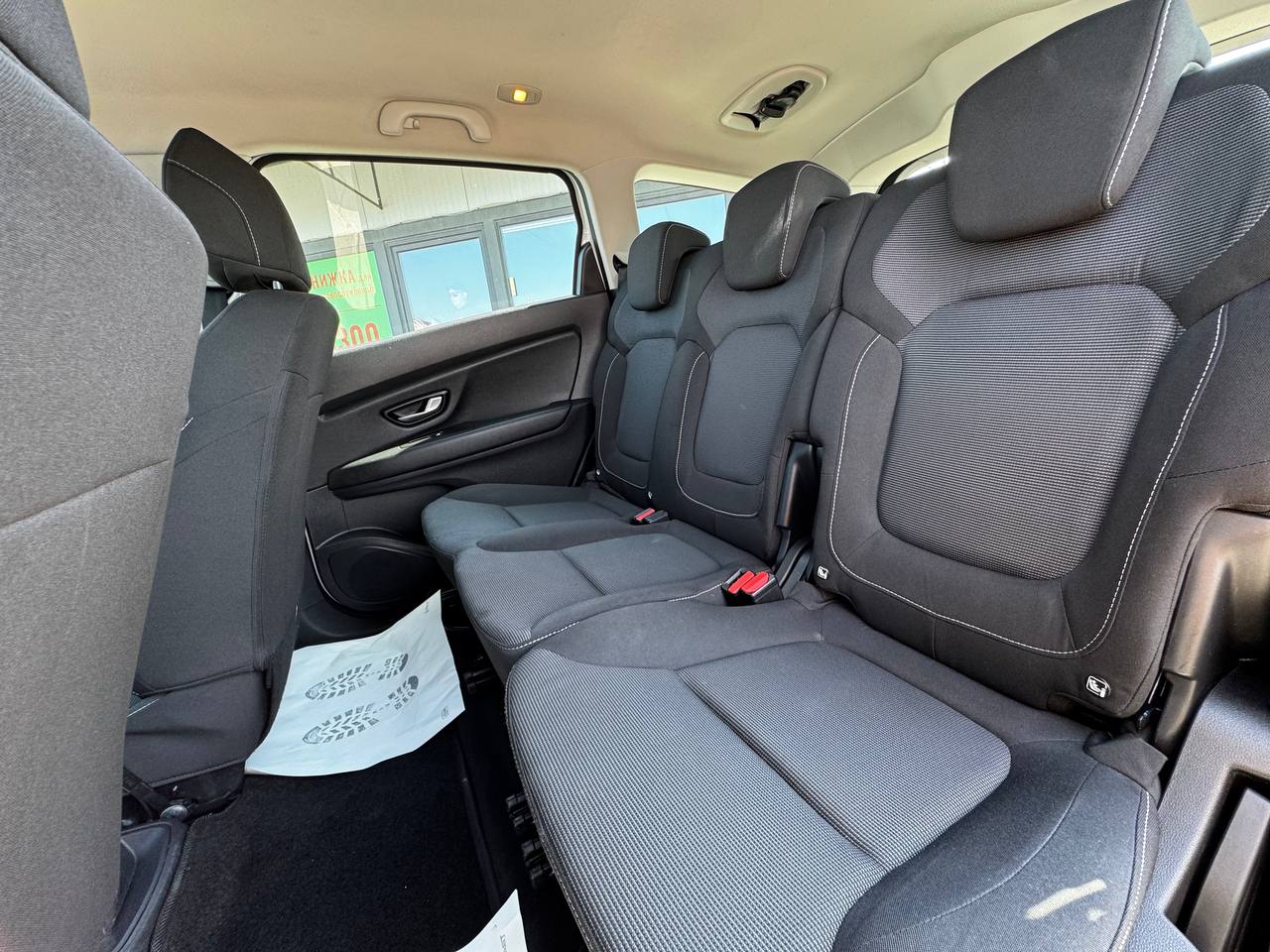 Renault GRAND Scenic Life