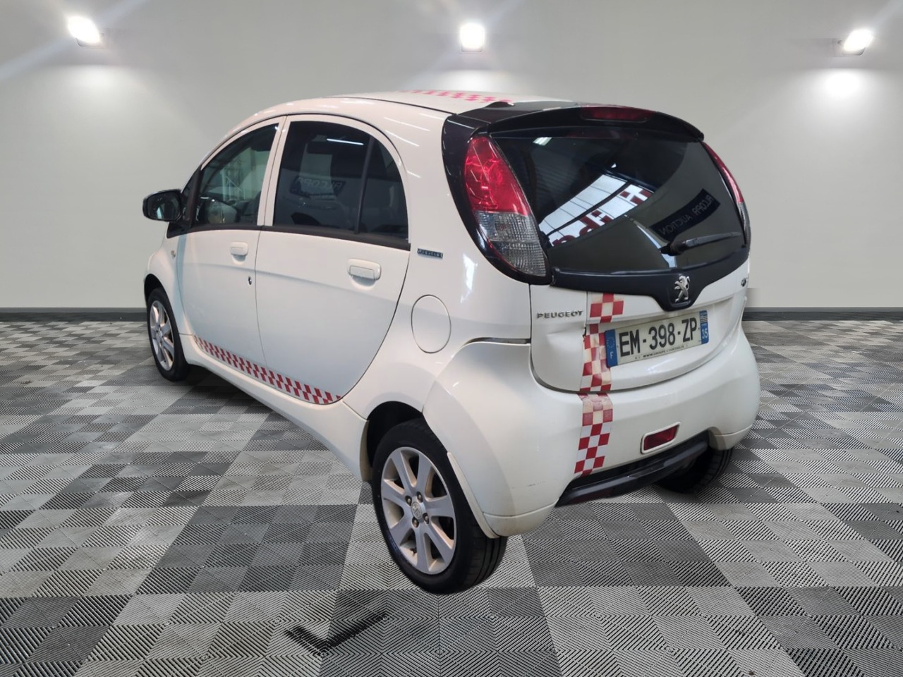 Peugeot iOn Electrique Active