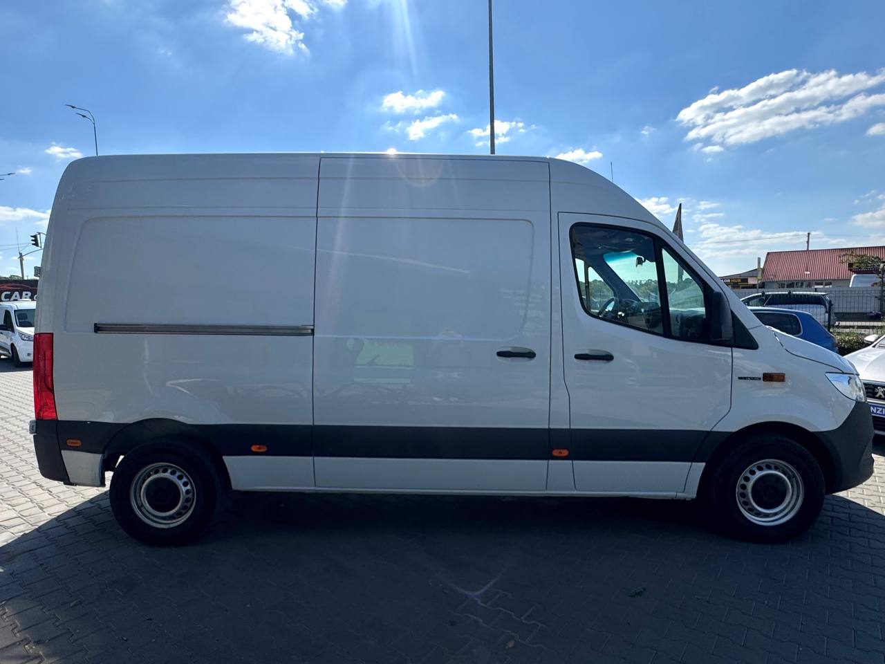 Mercedes-Benz E-Sprinter FWD