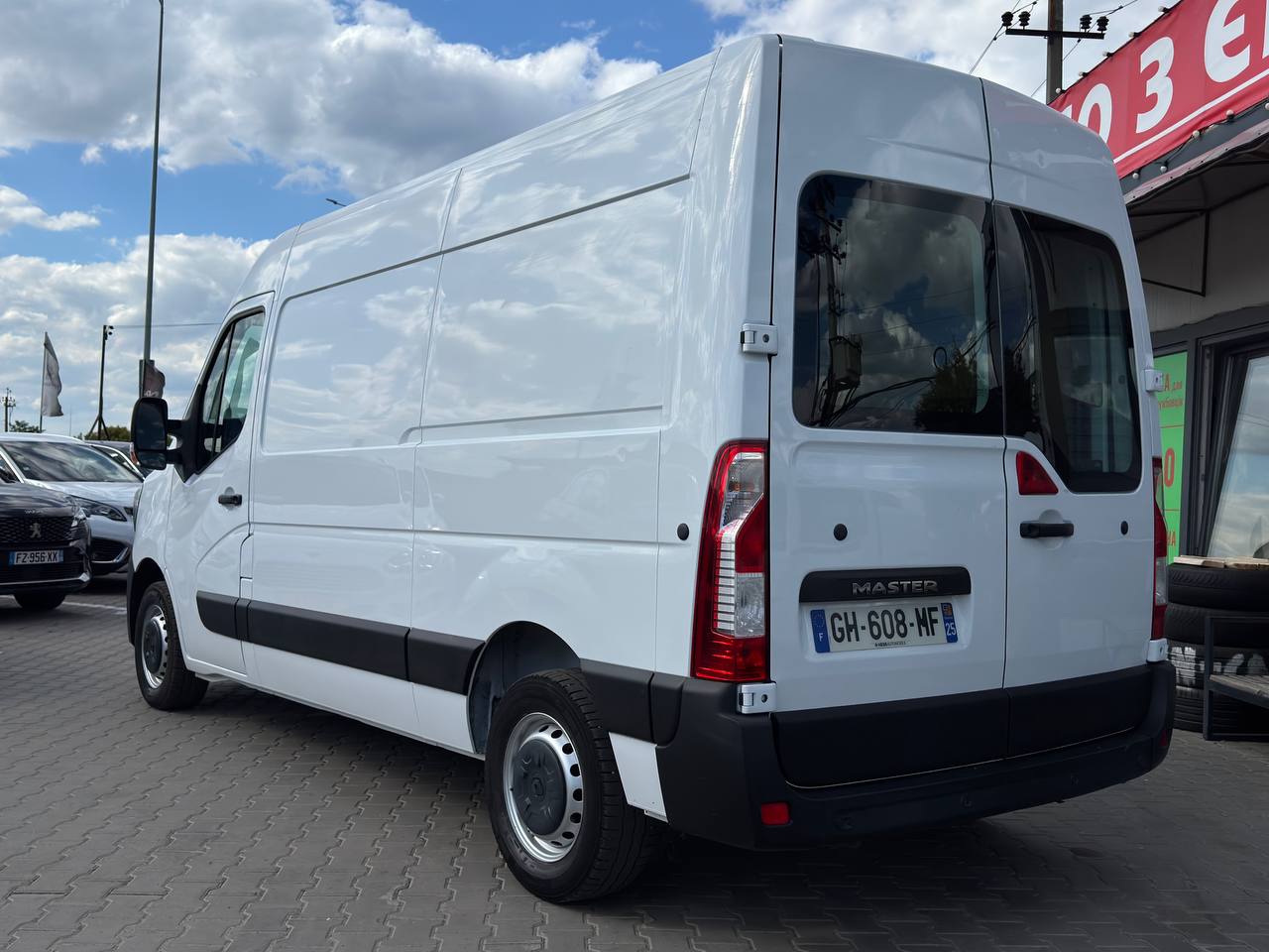 Renault Master FGN TRAC L2H2