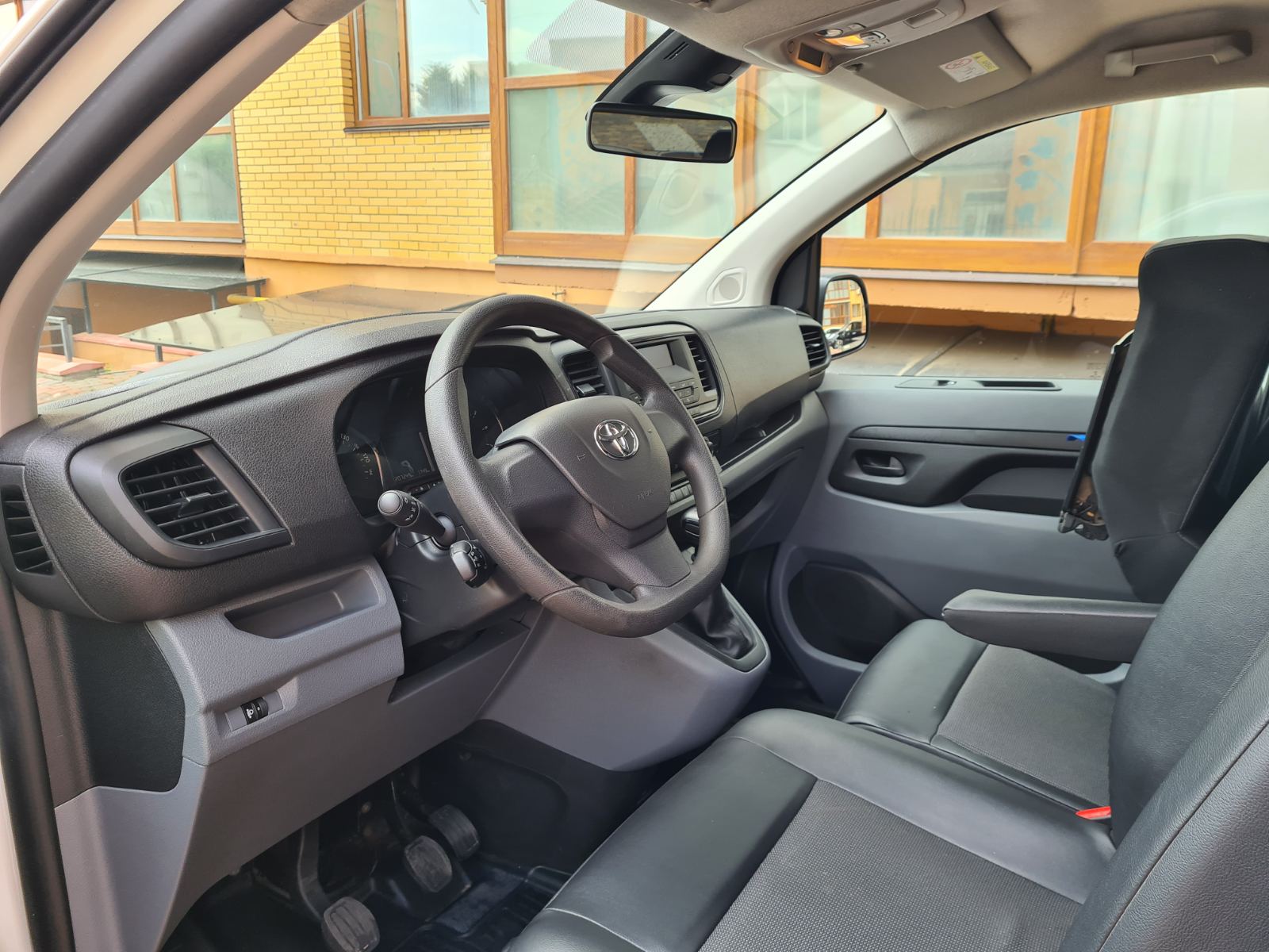 TOYOTA PROACE LONG