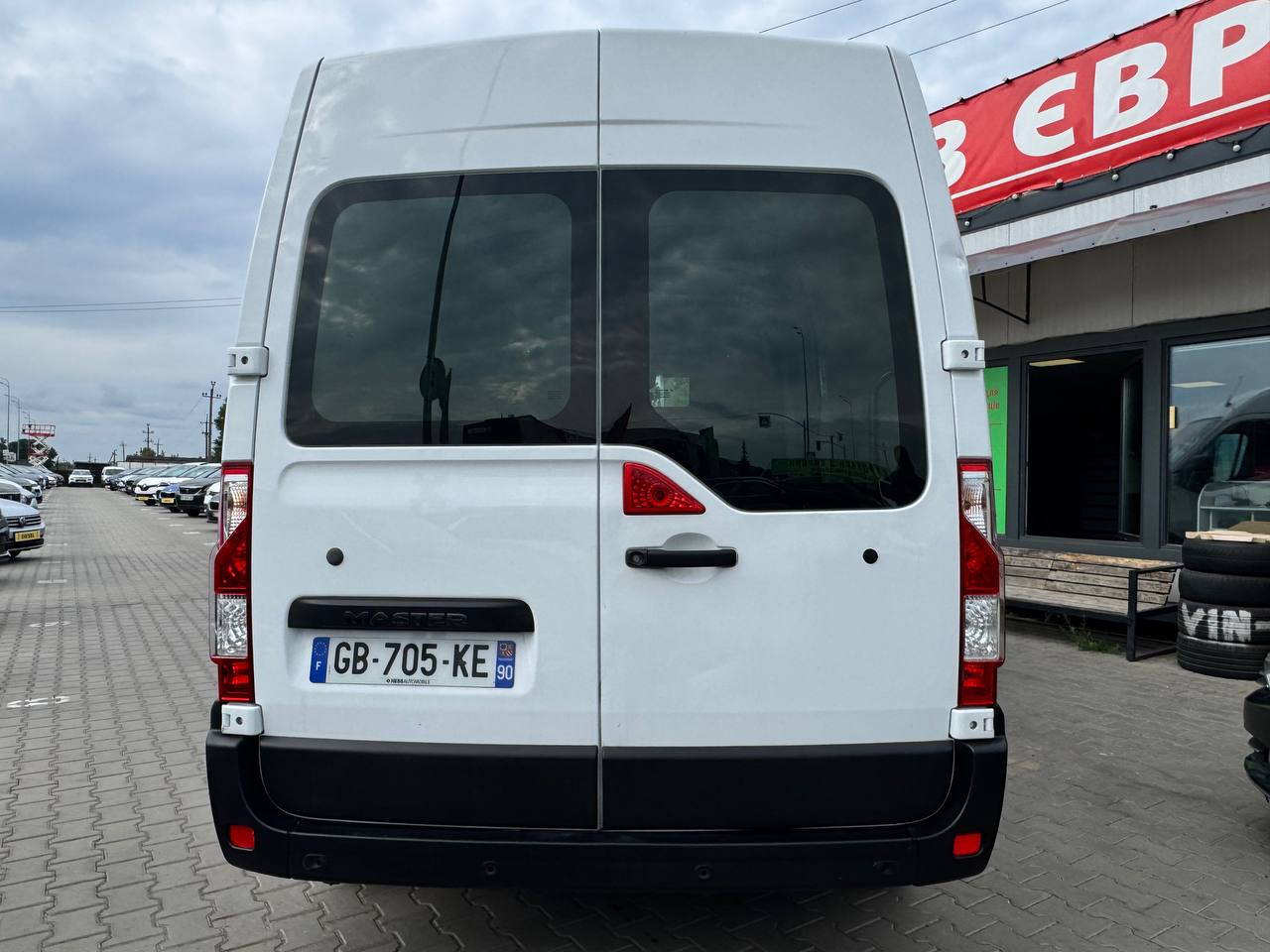Renault Master FGN TRAC L2H2