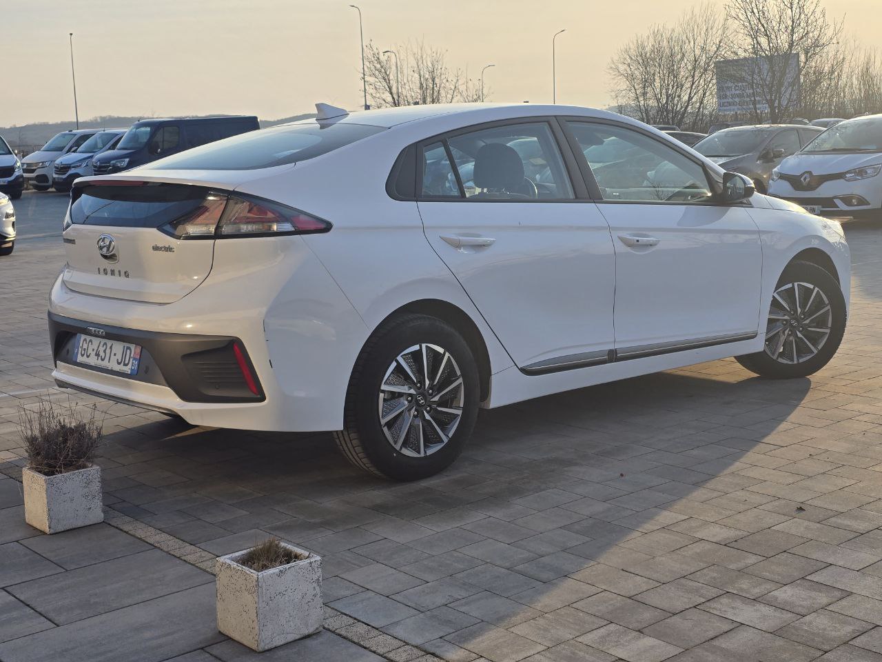 Hyundai Ioniq