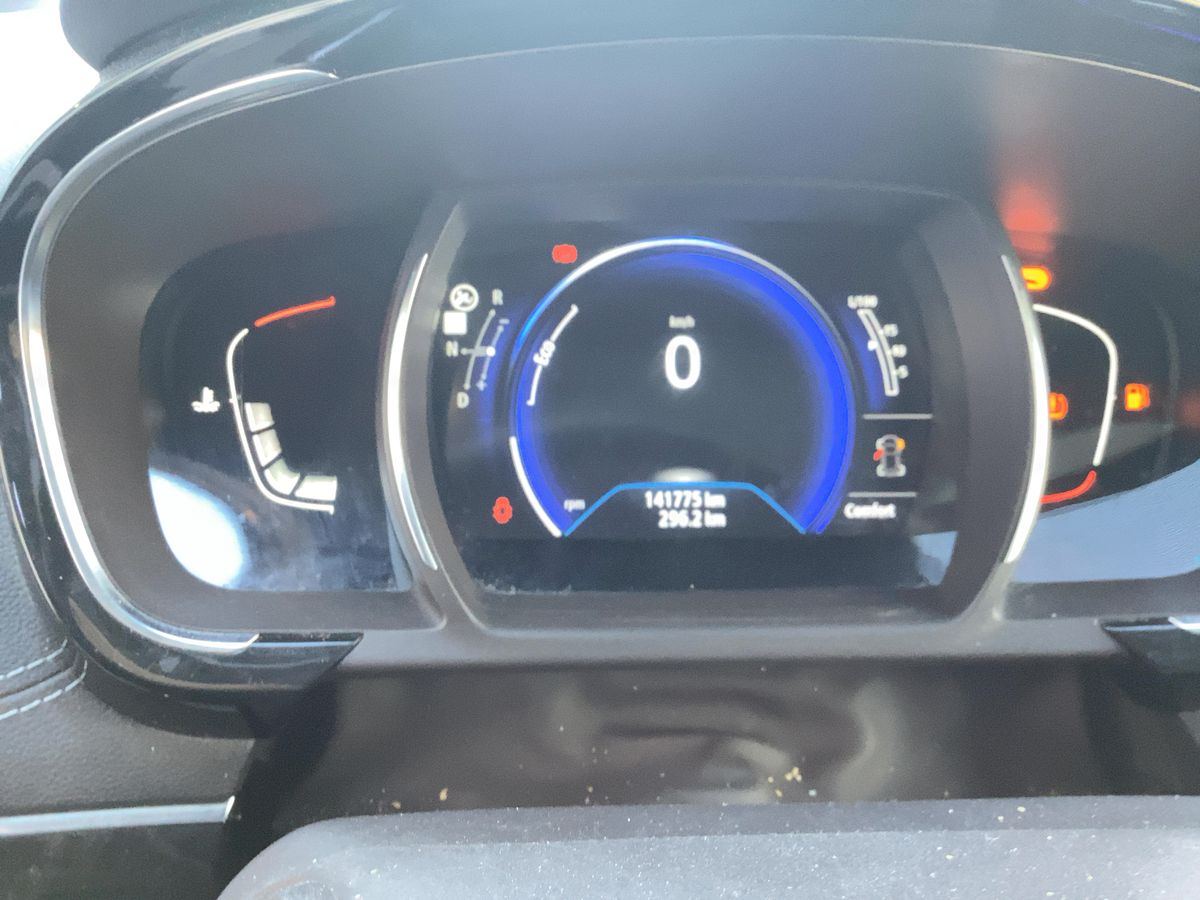 Renault Espace Initiale Paris