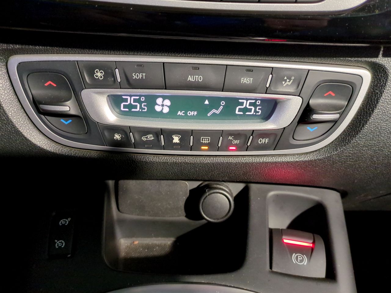 Renault Grand Scenic INITIALE