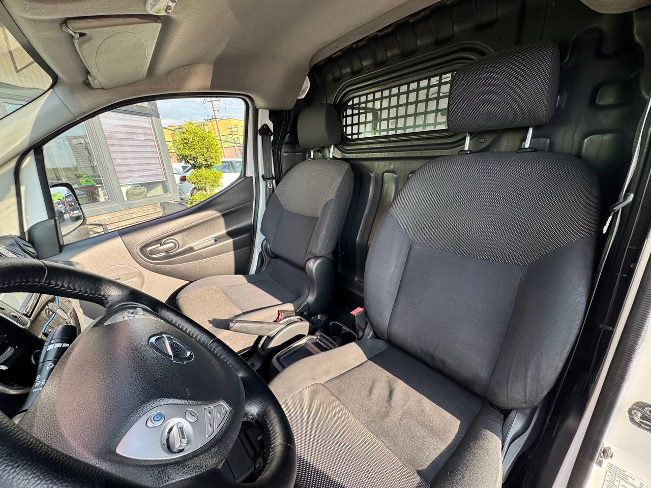 Nissan E-NV200