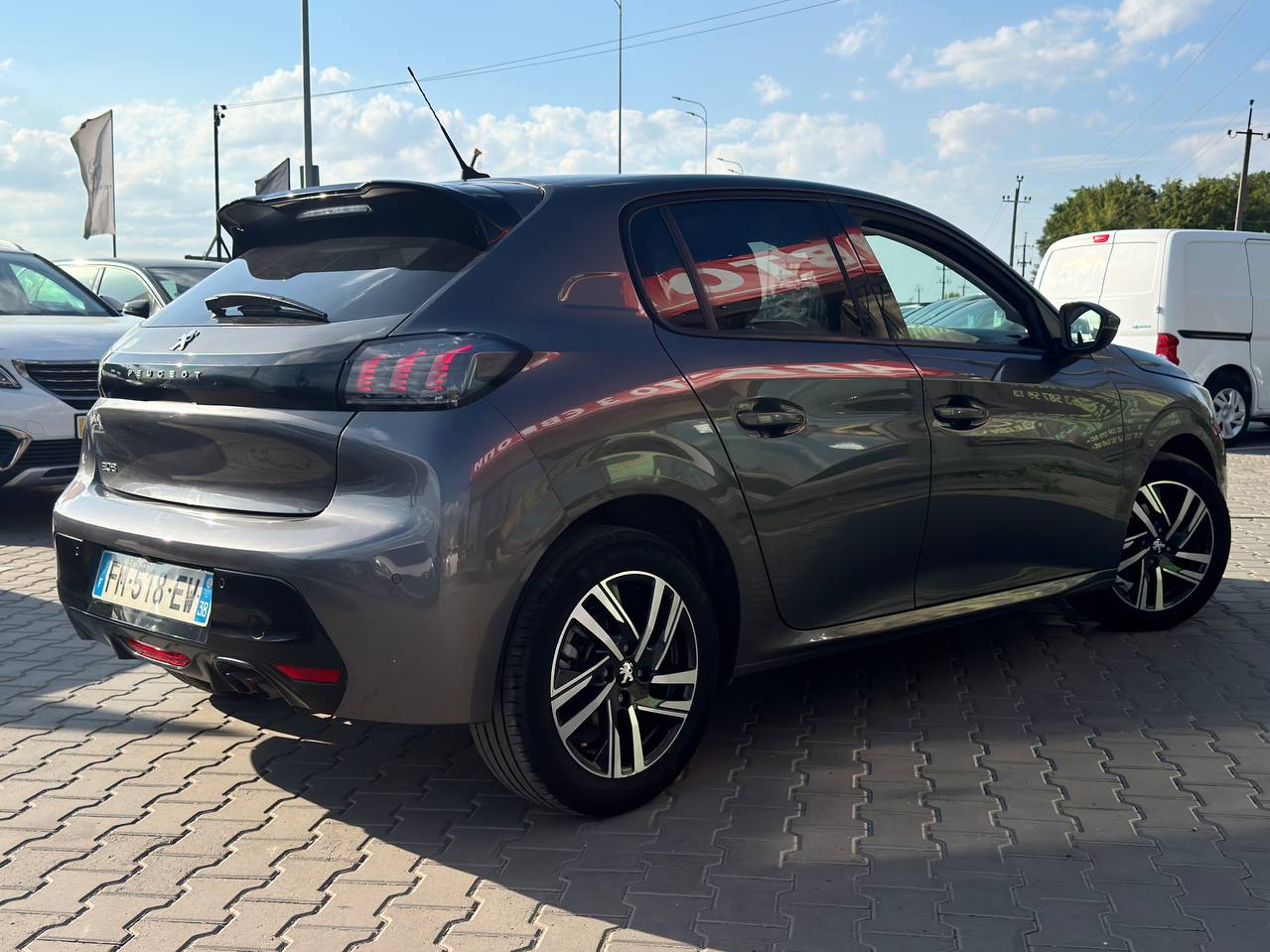 Peugeot 208 ALLURE