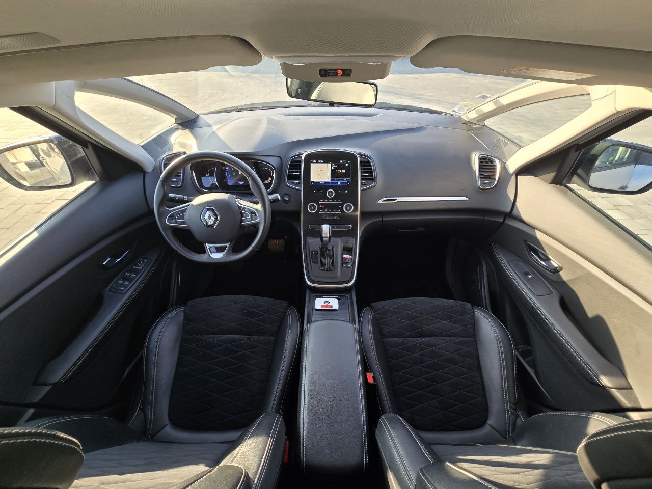 Renault GRAND Scenic Business+