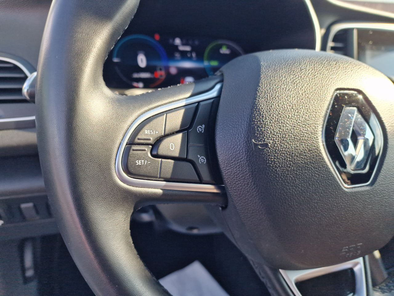 Renault Megane PLUG-IN HYBRIDE