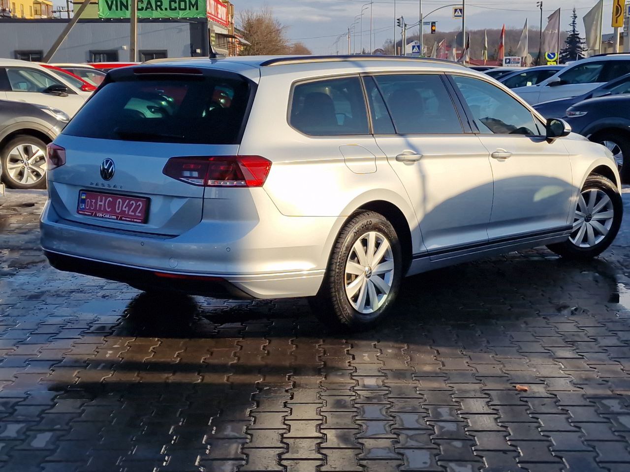 Volkswagen Passat Business+